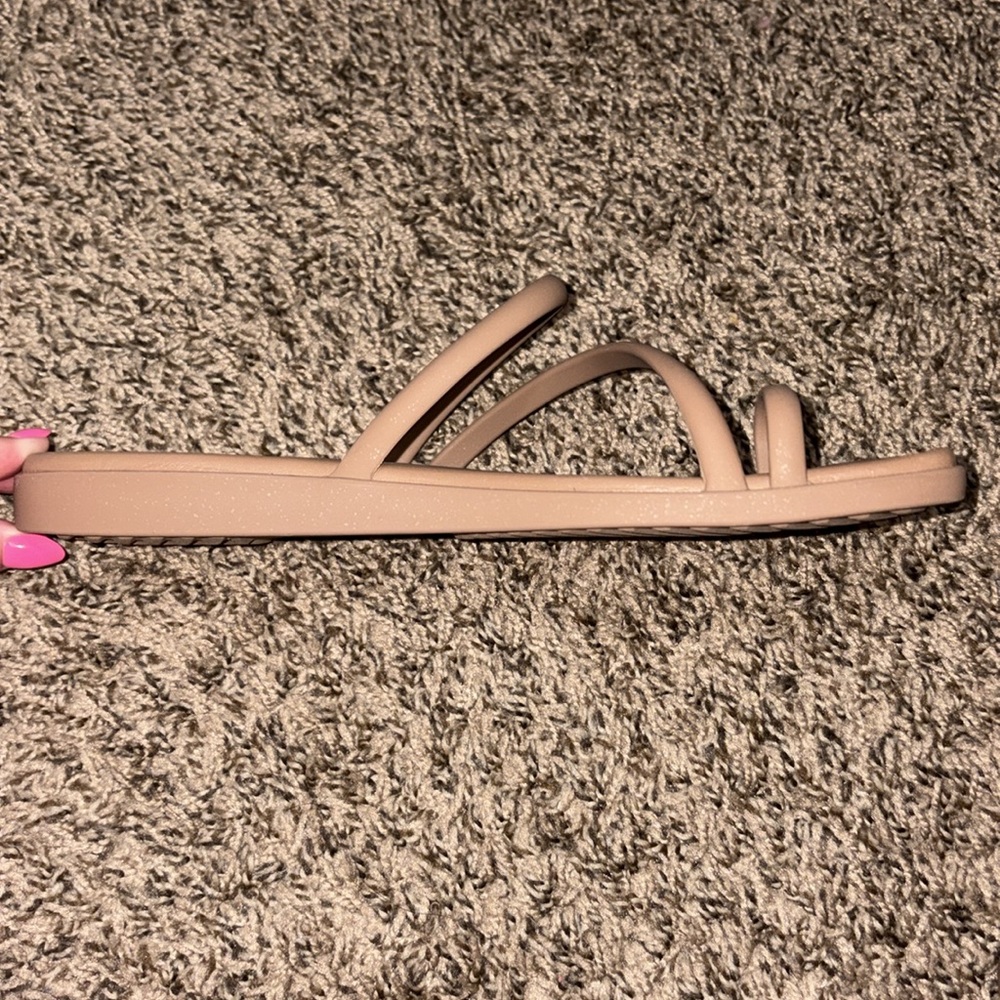 CROCS Women's Milk Chocolate Miami Toe Loop Sandal - Picture 4 of 4